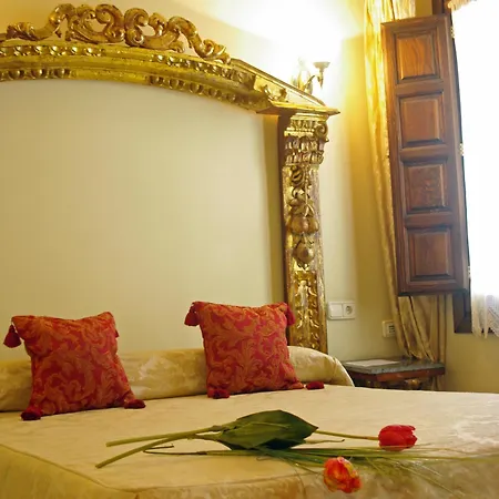 Alcazar شقوبية